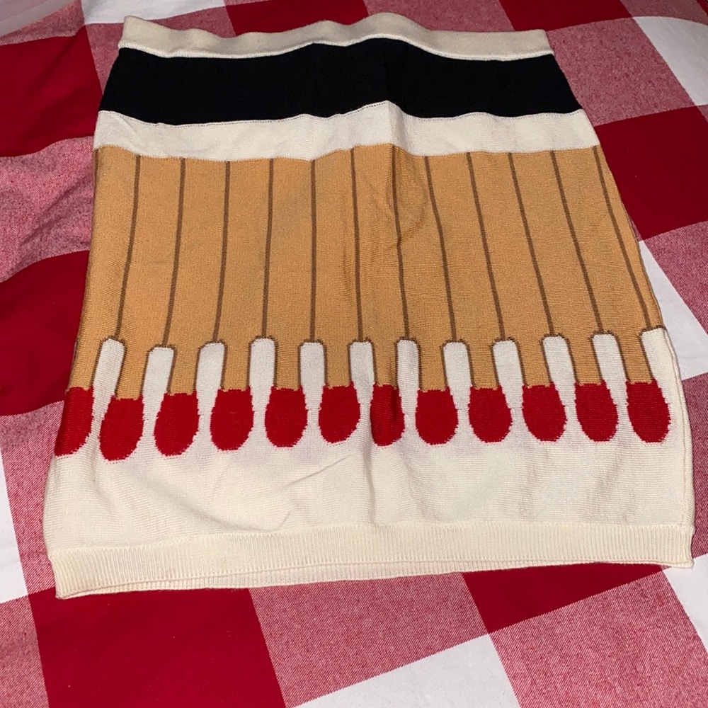 Moschino match book print sweater skirt 🔥